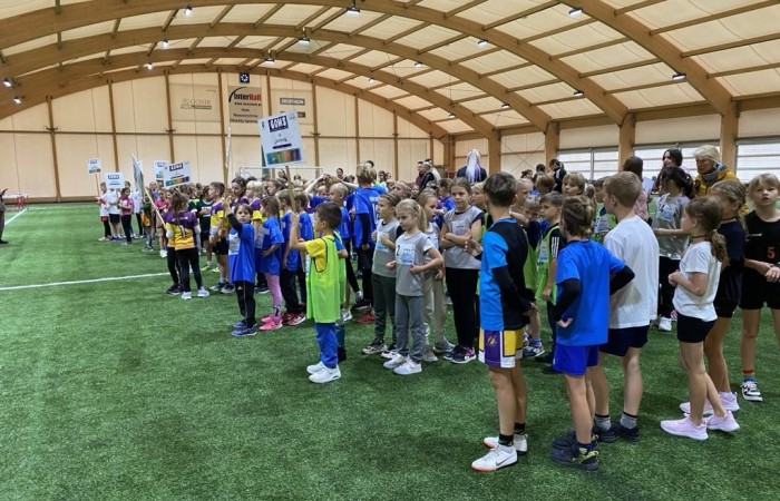 28f4b170-2038-4044-8b16-fd5ada664af9